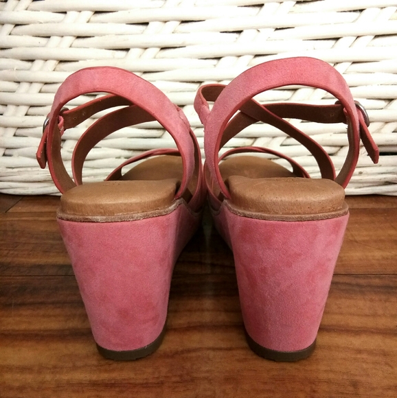 NWOT Kenneth Cole Gentle Souls Strappy Wedge - Picture 5 of 14